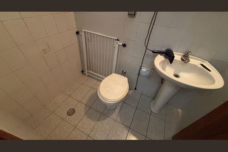 Casa à venda com 109m², 3 quartos e 2 vagas Casa à venda com 109m², 3 quartos e 2 vagasÁrea de Serviço - Banheiro