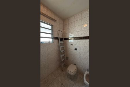 Casa à venda com 109m², 3 quartos e 2 vagas Casa à venda com 109m², 3 quartos e 2 vagasBanheiro