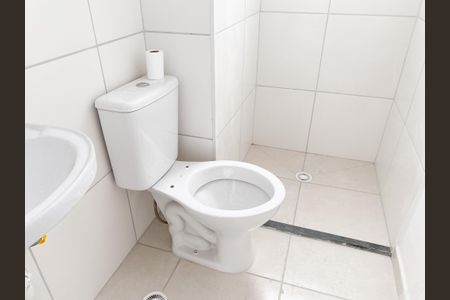 Apartamento à venda com 40m², 2 quartos e sem vaga Apartamento à venda com 40m², 2 quartos e sem vagaBanheiro