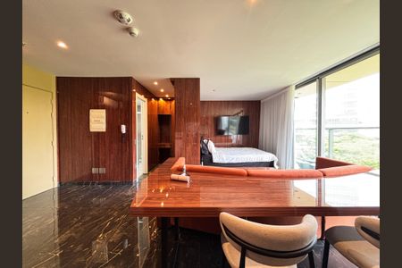 Studio para alugar com 50m², 1 quarto e 1 vaga Studio para alugar com 50m², 1 quarto e 1 vagaStudio