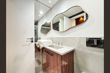 Studio para alugar com 50m², 1 quarto e 1 vaga Studio para alugar com 50m², 1 quarto e 1 vagaBanheiro