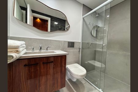 Studio para alugar com 50m², 1 quarto e 1 vaga Studio para alugar com 50m², 1 quarto e 1 vagaBanheiro