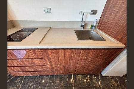 Studio para alugar com 50m², 1 quarto e 1 vaga Studio para alugar com 50m², 1 quarto e 1 vagaBanheiro