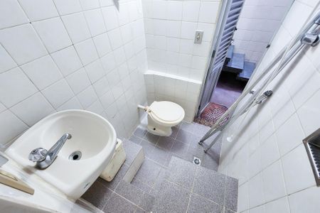 Apartamento à venda com 70m², 2 quartos e sem vagaBanheiro de Serviço 