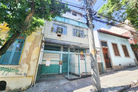 Apartamento à venda com 70m², 2 quartos e sem vagaFachada 