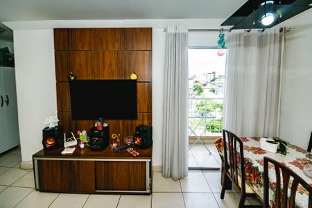 Sala de apartamento à venda com 2 quartos, 70m² em Paquetá, Belo Horizonte