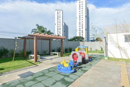 Apartamento para alugar com 34m², 1 quarto e sem vaga Apartamento para alugar com 34m², 1 quarto e sem vagaÁrea comum - Playground