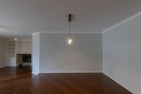 Apartamento para alugar com 240m², 5 quartos e 3 vagasSala