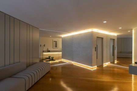 Apartamento para alugar com 240m², 5 quartos e 3 vagasHall social