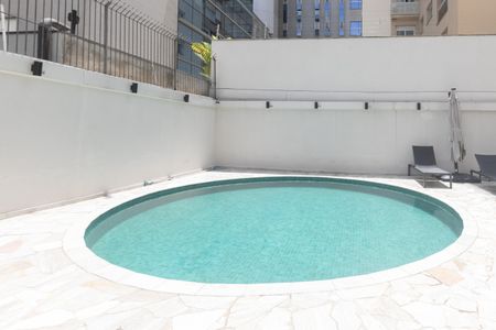 Apartamento para alugar com 240m², 5 quartos e 3 vagasÁrea comum - Piscina
