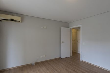 Apartamento para alugar com 240m², 5 quartos e 3 vagasQuarto 4 - Suíte 3