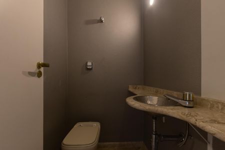 Apartamento para alugar com 240m², 5 quartos e 3 vagasLavabo