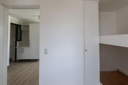 Apartamento para alugar com 240m², 5 quartos e 3 vagasQuarto de Serviço