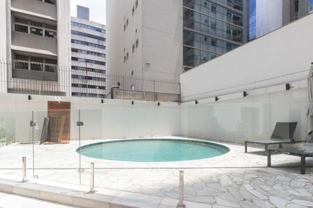 Apartamento para alugar com 240m², 5 quartos e 3 vagasÁrea comum - Piscina