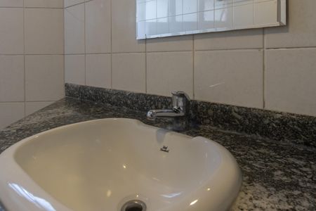 Apartamento para alugar com 240m², 5 quartos e 3 vagasBanheiro da Suíte 2
