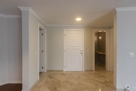 Apartamento para alugar com 240m², 5 quartos e 3 vagasLavabo