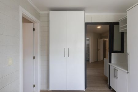 Apartamento para alugar com 240m², 5 quartos e 3 vagasÁrea de Serviço