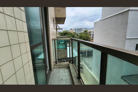 Apartamento à venda com 83m², 2 quartos e 2 vagasSacada da Suíte 2