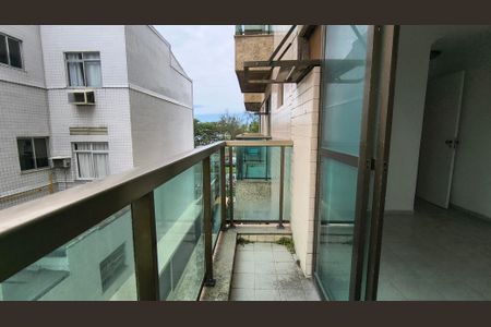 Apartamento à venda com 83m², 2 quartos e 2 vagasSacada da Suíte 1