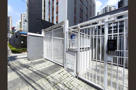 Studio para alugar com 31m², 1 quarto e sem vaga Studio para alugar com 31m², 1 quarto e sem vagaFachada + Plaquinha