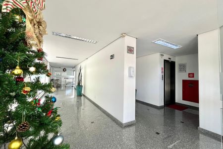 Apartamento à venda com 36m², 1 quarto e 1 vagaHall social