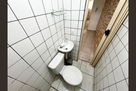 Casa de condomínio para alugar com 40m², 2 quartos e sem vagaBanheiro