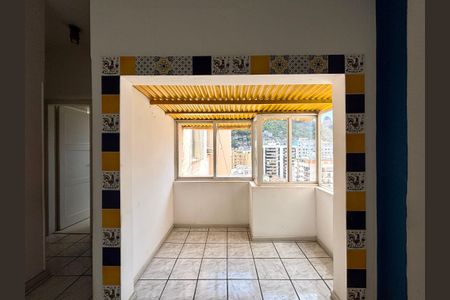 Sala de apartamento à venda com 2 quartos, 140m² em Copacabana, Rio de Janeiro