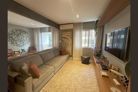 Apartamento à venda com 104m², 2 quartos e 2 vagasSala