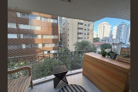 Varanda de apartamento à venda com 2 quartos, 104m² em Itaim Bibi, São Paulo