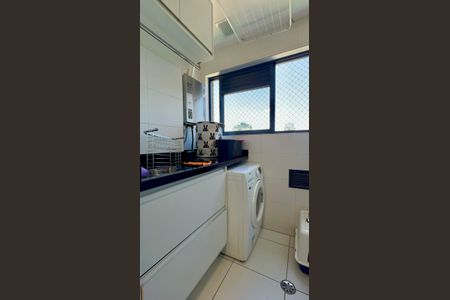 Apartamento à venda com 73m², 2 quartos e 1 vagaÁrea de Serviço