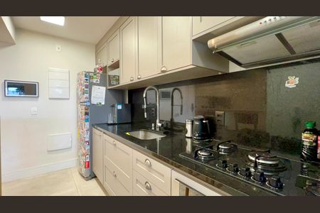 Apartamento à venda com 73m², 2 quartos e 1 vagaCozinha