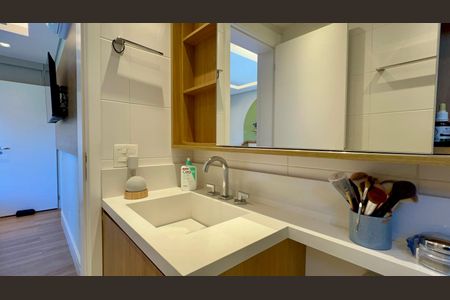 Apartamento à venda com 73m², 2 quartos e 1 vagaBanheiro da Suíte