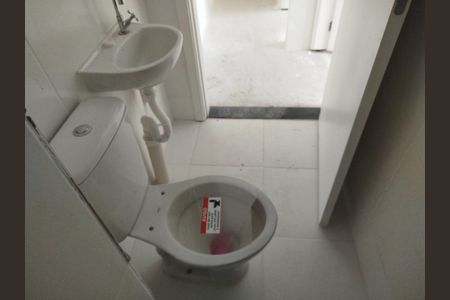 Apartamento à venda com 44m², 2 quartos e sem vagaBanheiro