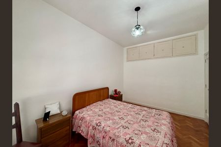 Apartamento à venda com 130m², 4 quartos e 1 vagaQuarto 2