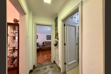 Apartamento à venda com 130m², 4 quartos e 1 vagaCorredor