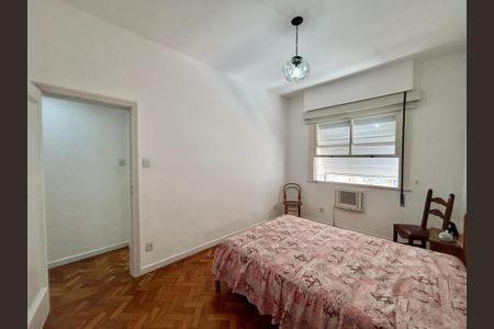 Apartamento à venda com 130m², 4 quartos e 1 vagaQuarto 2