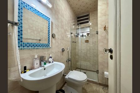 Apartamento à venda com 130m², 4 quartos e 1 vagaBanheiro social 1