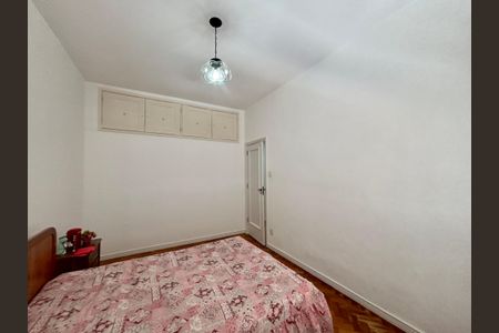 Apartamento à venda com 130m², 4 quartos e 1 vagaQuarto 2