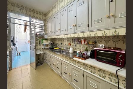 Apartamento à venda com 130m², 4 quartos e 1 vagaCozinha