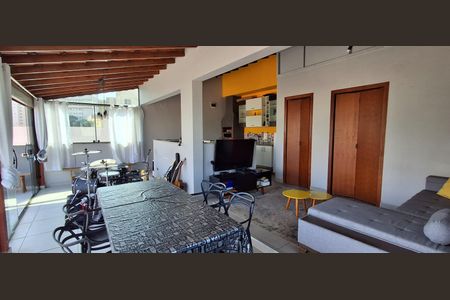 Apartamento para alugar com 180m², 2 quartos e 2 vagas Apartamento para alugar com 180m², 2 quartos e 2 vagasCobertura