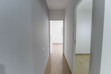 Casa para alugar com 50m², 2 quartos e 1 vaga Casa para alugar com 50m², 2 quartos e 1 vagaCorredor