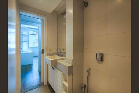 Apartamento à venda com 114m², 3 quartos e 1 vagaBanheiro Corredor