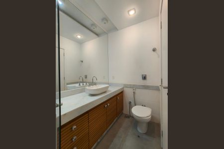 Apartamento à venda com 114m², 3 quartos e 1 vagaBanheiro da Suíte