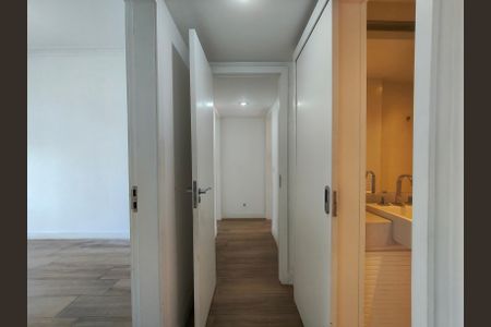 Apartamento à venda com 114m², 3 quartos e 1 vagaCorredor