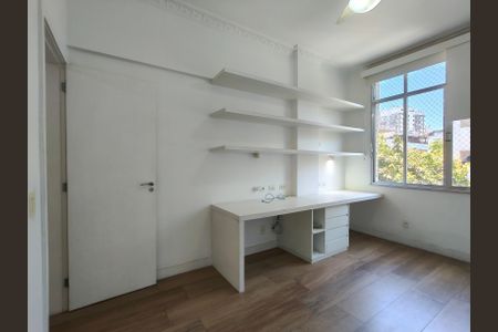 Apartamento à venda com 114m², 3 quartos e 1 vagaQuarto 2