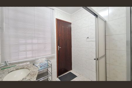 Casa para alugar com 400m², 4 quartos e 6 vagasBanheiro 2