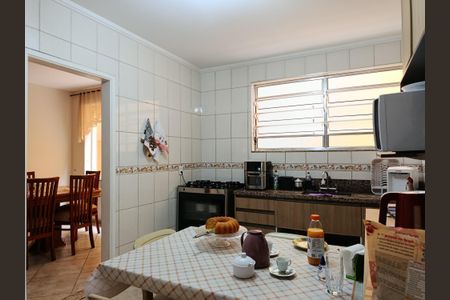 Casa à venda com 185m², 4 quartos e 2 vagasCozinha