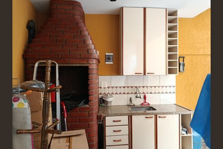 Casa à venda com 185m², 4 quartos e 2 vagasQuintal - churrasqueira