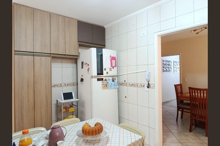 Casa à venda com 185m², 4 quartos e 2 vagasCozinha