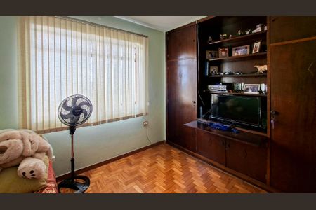 Casa à venda com 245m², 5 quartos e 2 vagasQuarto